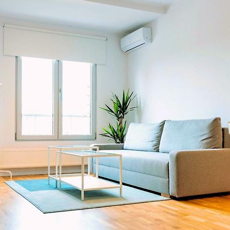 Old Town Riverview Apartment Bucharest Luaran gambar